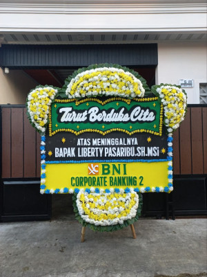 Papan Bunga Duka di Porong