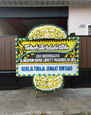 Papan Bunga Duka di Porong